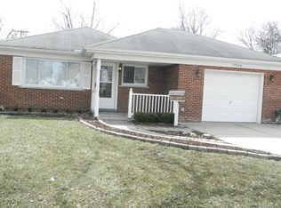 19060 Frazho Rd, Roseville, MI 48066