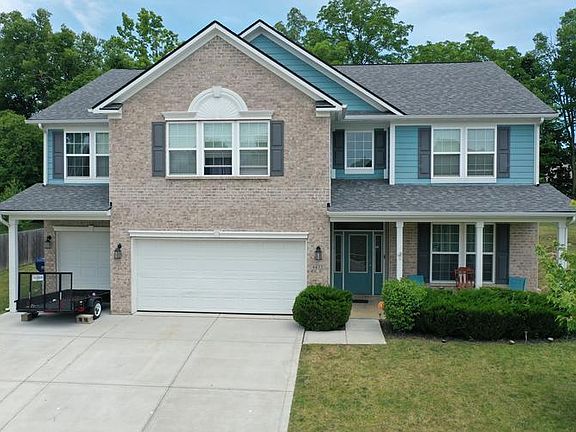 2nd image of 6635 Royal Oakland Dr