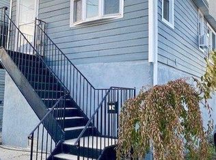 17 W 10th Rd, Broad Channel, NY 11693