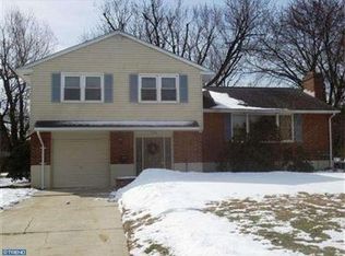 504 Crest Rd, Wilmington, DE 19803