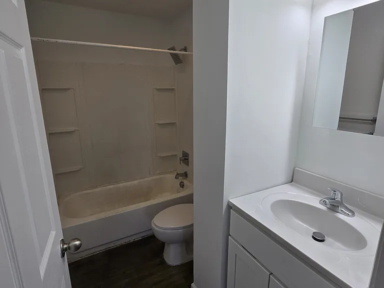 902 Keystone Rd #B — Photo 8