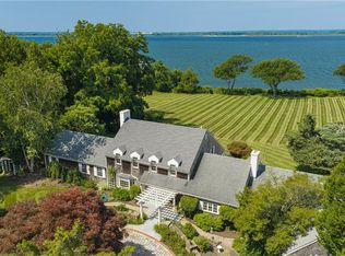 466 Poppasquash Rd, Bristol, RI 02809
