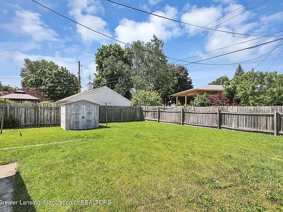 4th image of 422 Rosadell Ave