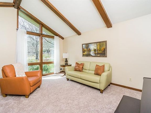 4th image of 3229 Wendwood Dr