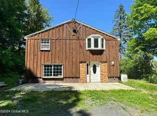 169 Diamond Hill Rd, Delmar, NY 12054