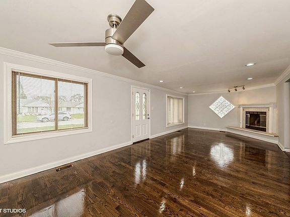 4th image of 4525 W 89th St #0