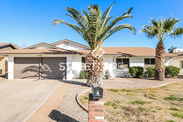1st image of 2040 E Yale Dr
