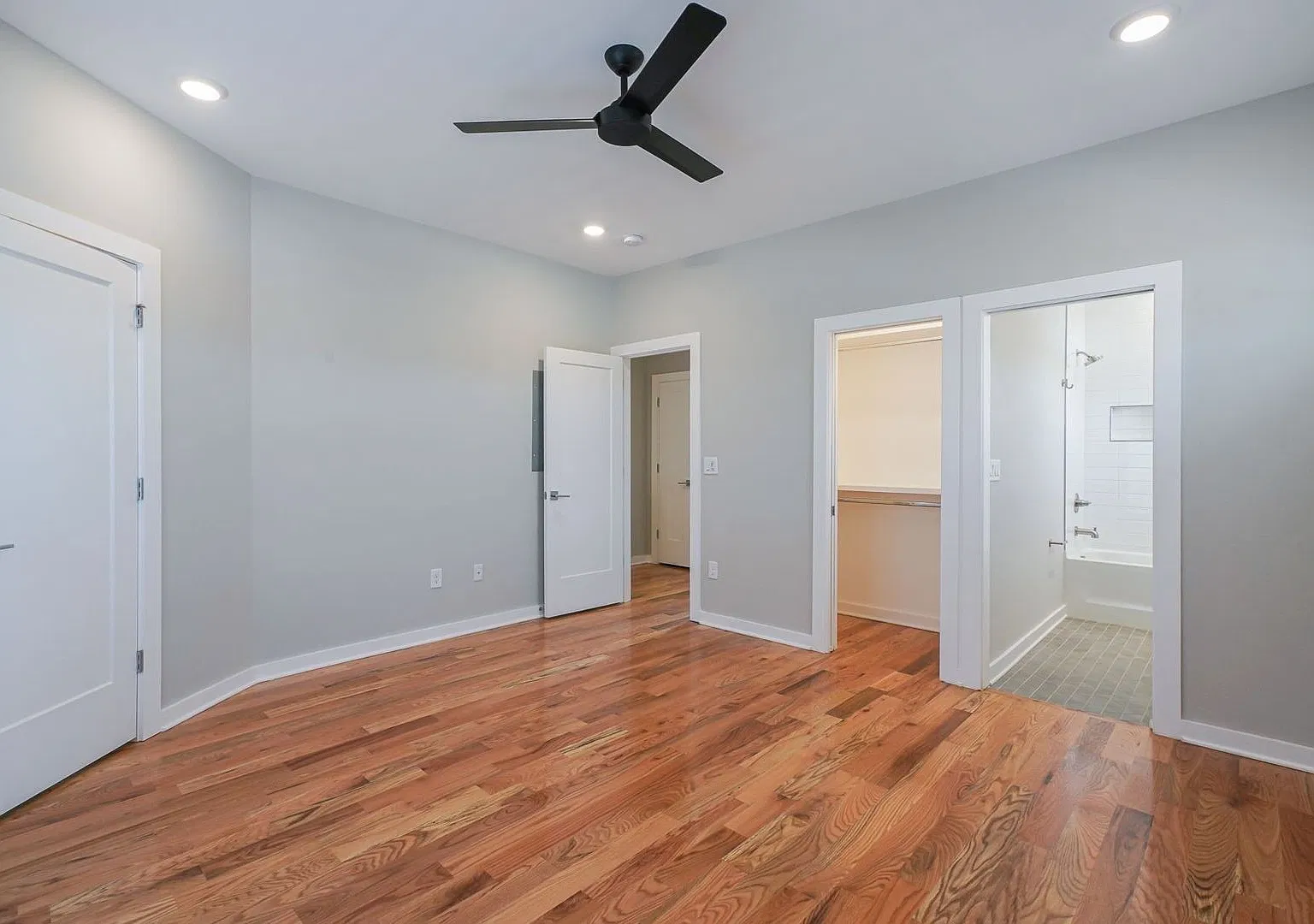 New East Nash Townhome! — Photo 4