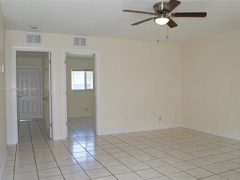 701 SW 15th Ave #1 — Photo 6