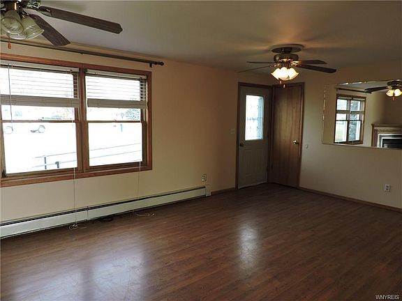 4th image of 3234 Southway Dr