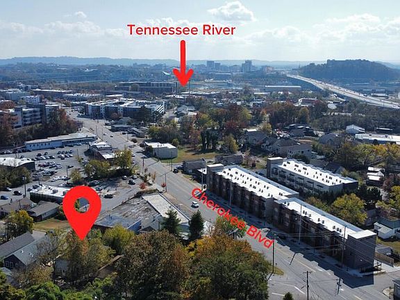 2nd image of 513 W Bell Ave