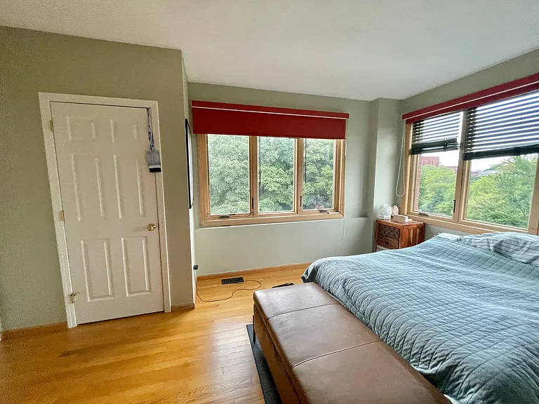 128 Warren St #1 — Photo 10