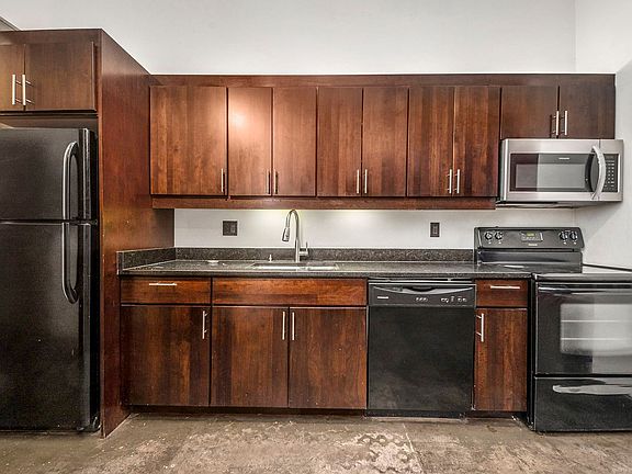 2nd image of 616 Hull St #128