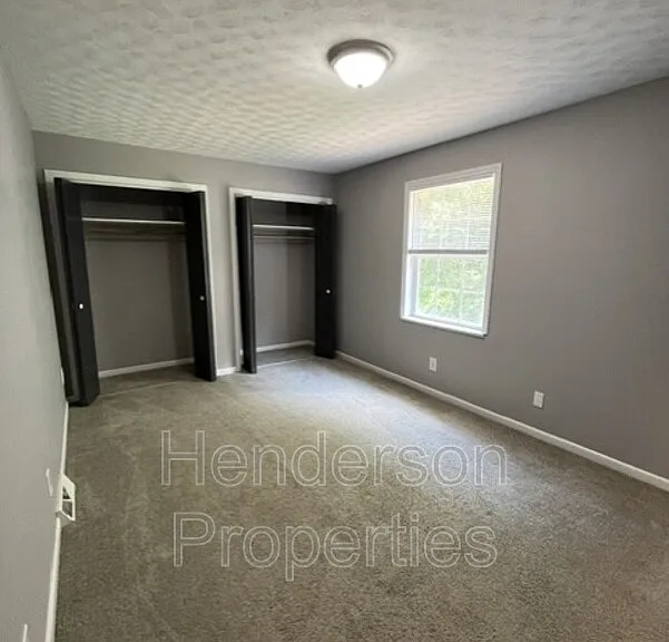 1343 N 6th St — Photo 8
