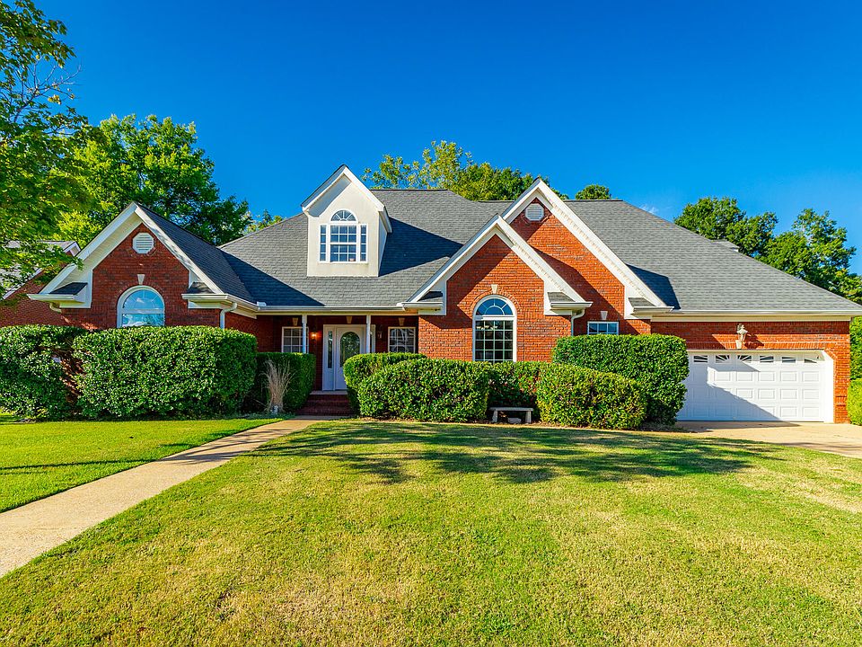 1st image of 375 Champagne Cir