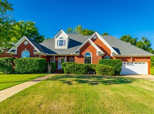 375 Champagne Cir, Ringgold, GA 30736