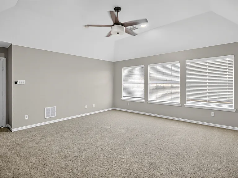 1604 Wagon Wheel Dr — Photo 31