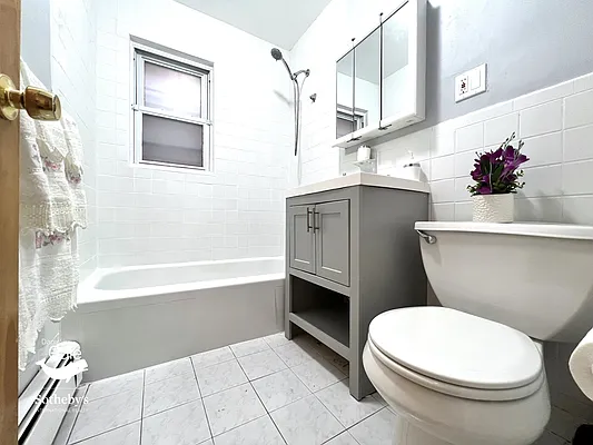 Rented by Daniel Gale Sotheby's International Realty | media 30