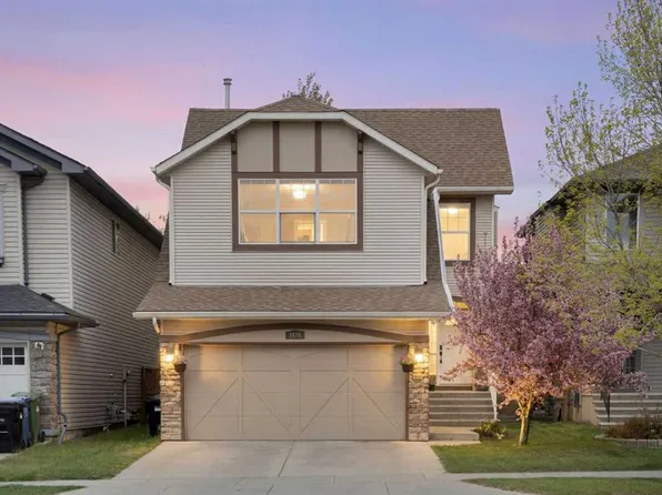 1876 S New Brighton Dr SE, Calgary, AB T2Z 4X1