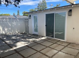1102 Redwood Ave #B, Redwood City, CA 94061
