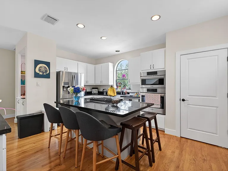 5207 Cornish St — Photo 17