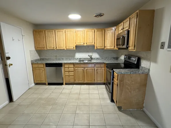 232 Babcock St, Brookline, MA