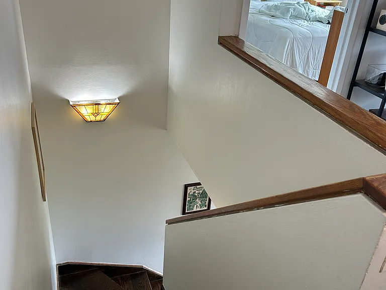 711 W Gordon Ter #512 — Photo 5