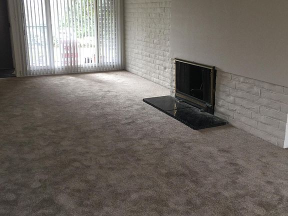 3rd image of 9320 Earl St Unit 32