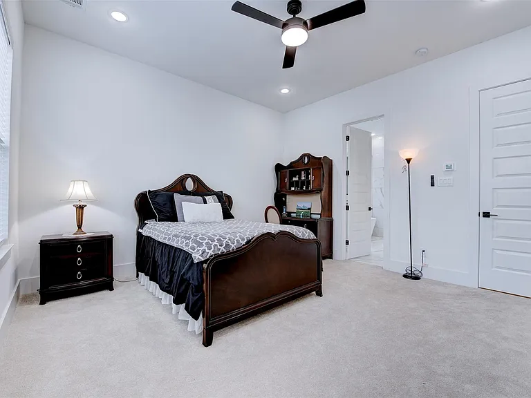 861 Fisher St #G — Photo 24