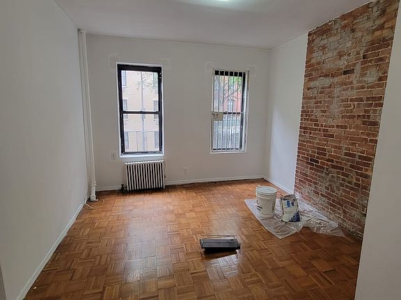 3rd image of 418 E 73rd St #2E