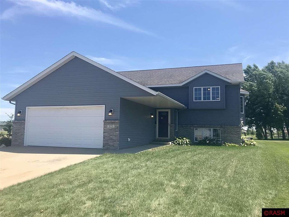 1st image of 125 Pebble Creek Dr