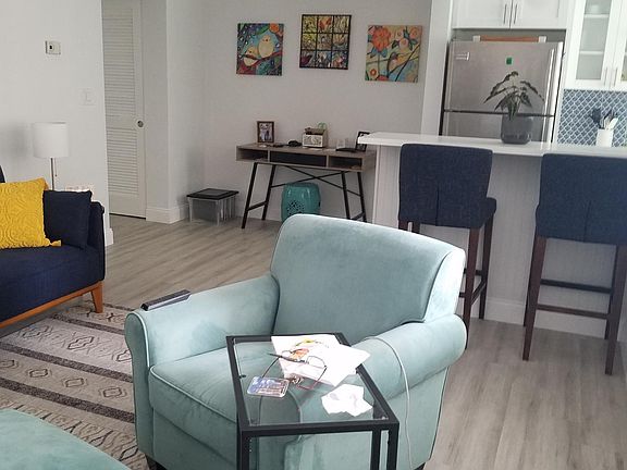 5th image of 1455 N 12th Ct APT 4B
