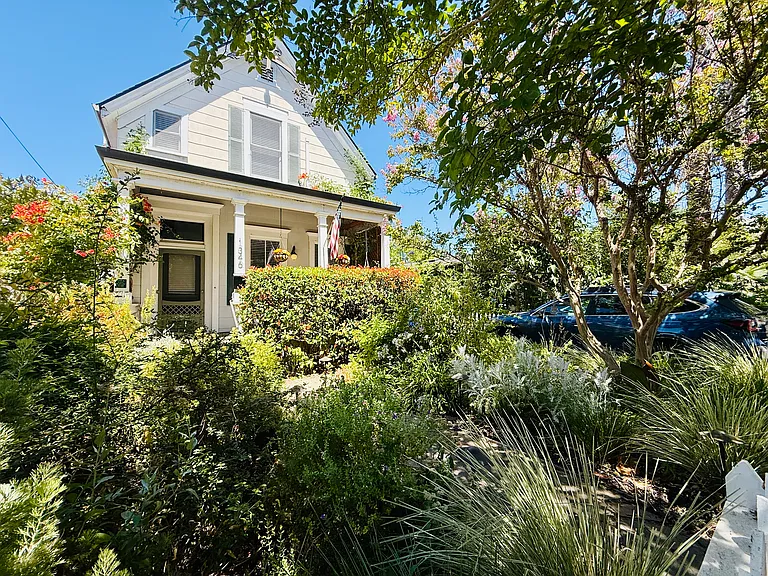 1346 Calistoga Ave — Photo 35