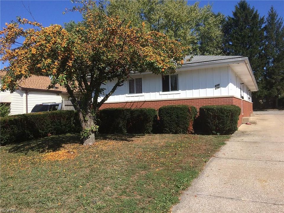 1st image of 609 & 611 Baldwin Dr