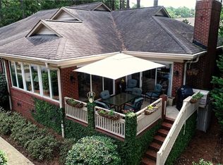 408 S Way Ct, Salem, SC 29676