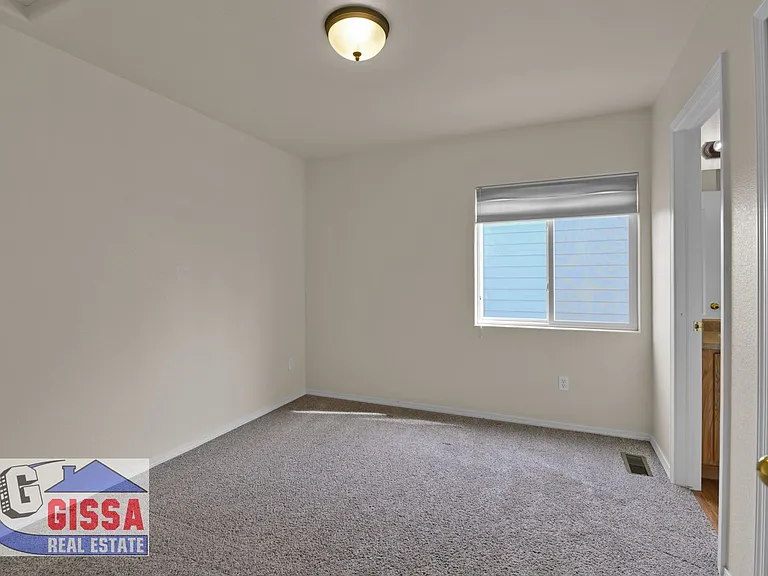 5532 Mountain Garland Dr — Photo 34
