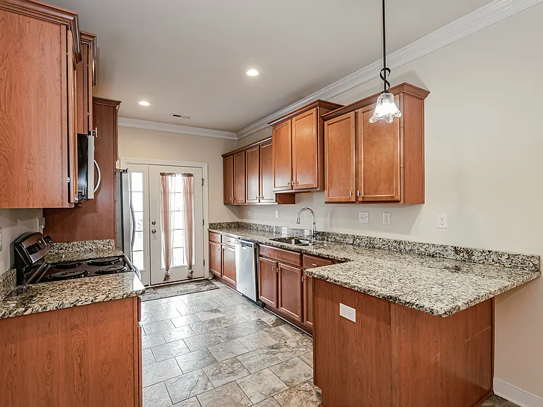7380 Pebble Lake Dr — Photo 13