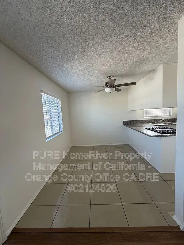 2 bed, 1.0 bath, 900 sqft, $2,600 — Photo 3
