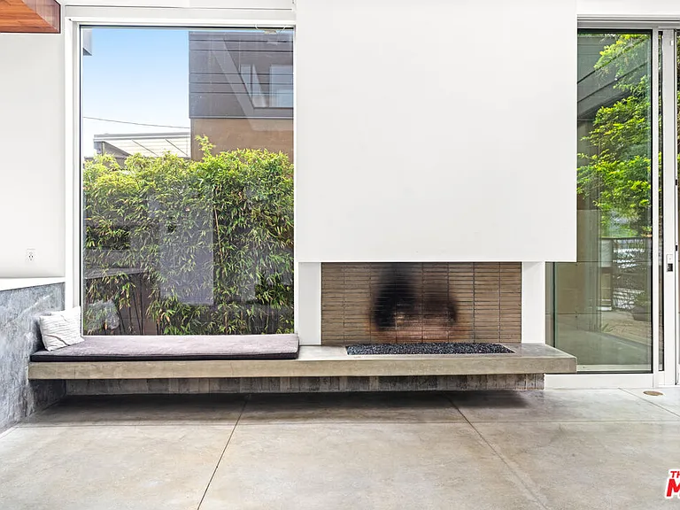 524 Rialto Ave — Photo 7