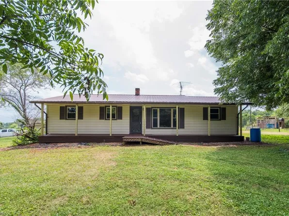 438 Bumgarner Ln, Millers Creek, NC 28651