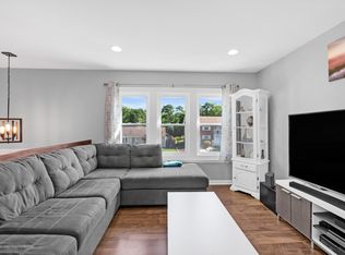 31 Starboard Ave, Barnegat, NJ 08005