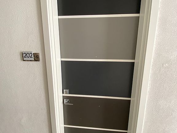 4th image of 11929 Courtleigh Dr #18208510
