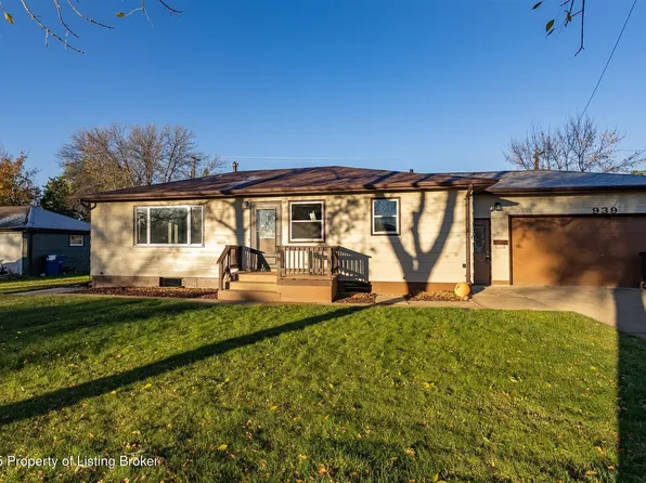 (undisclosed Address), Dickinson, ND 58601