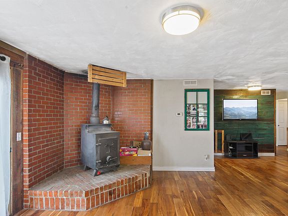 5th image of 4508 E 1st Ave