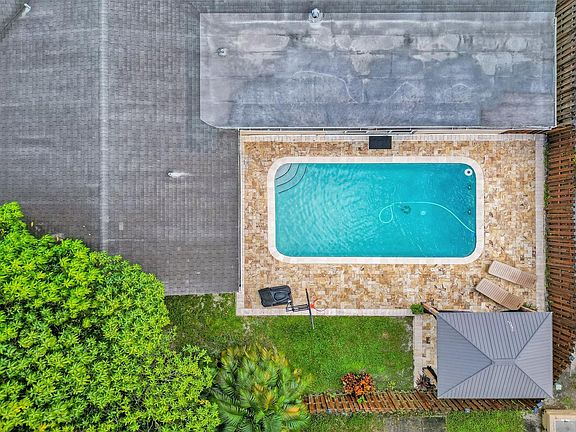 4th image of 10472 NW 2nd Court
