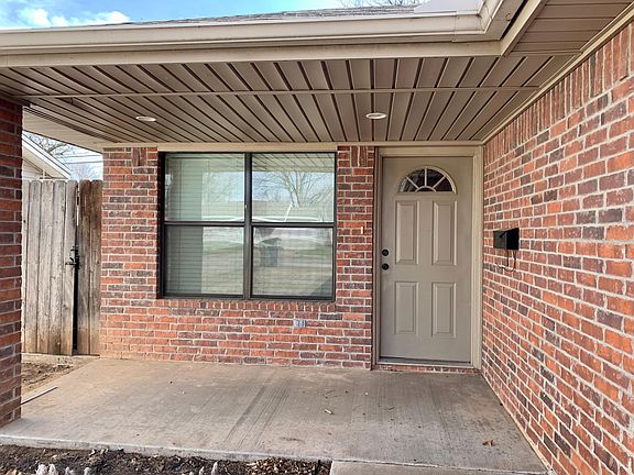2nd image of 3017 Cunningham Dr #3017