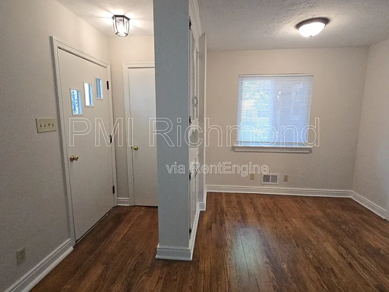 924 Pierpont Rd — Photo 2