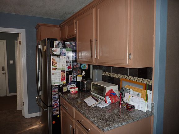 5th image of 1116 Vince St