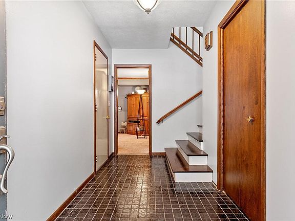 4th image of 2757 Tanglewood Dr