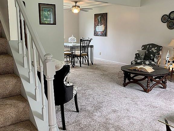 3rd image of 823 Nordhoff Farm Dr